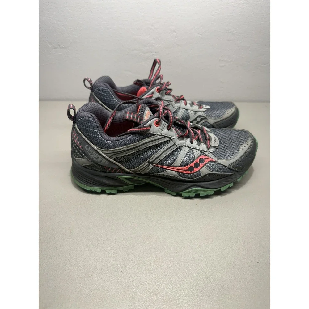SAUCONY Excursion TR8 Women's Size 8 Trail Running Shoes Pink Aqua S15203-2